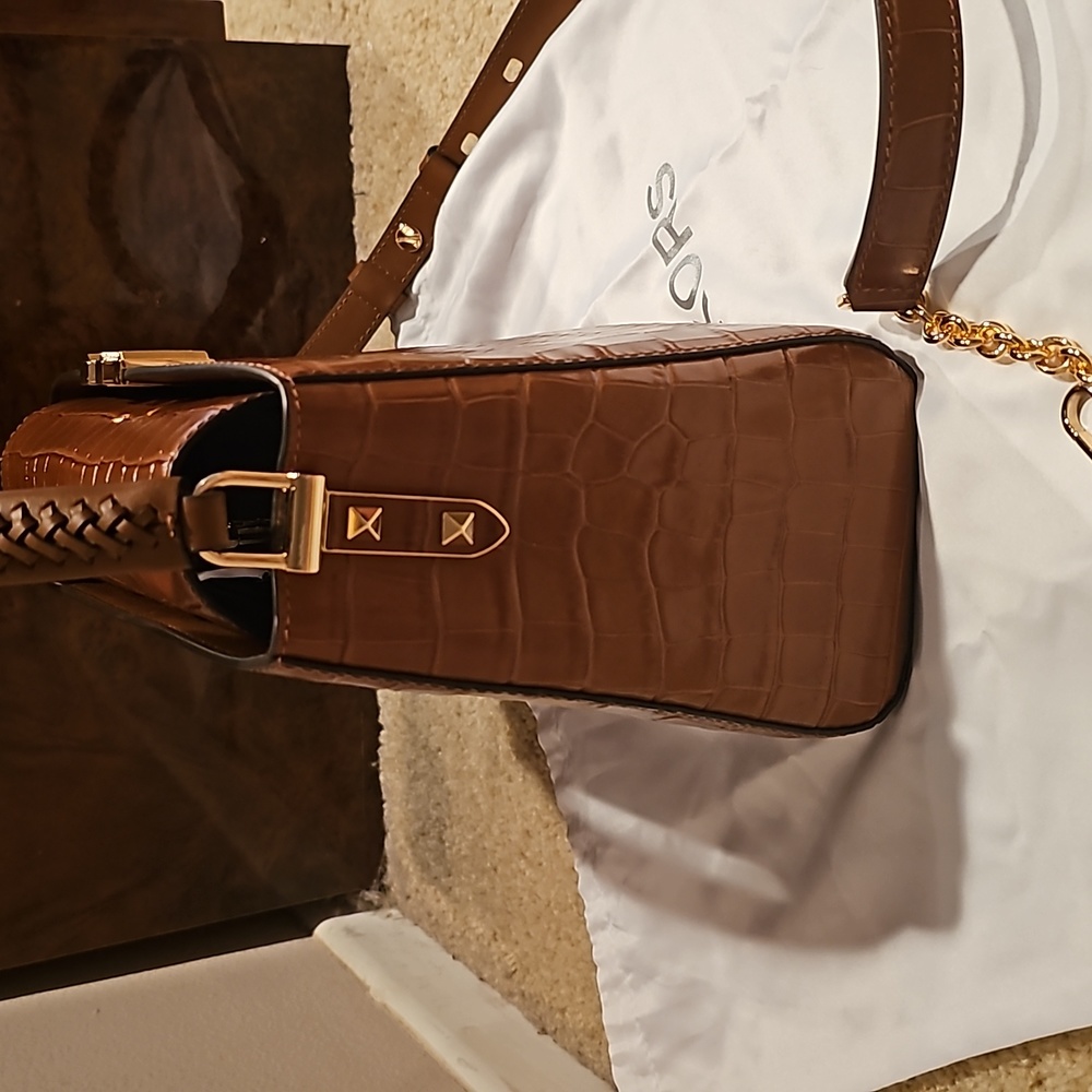 New. MK SATCHEL - Picture 6 of 16